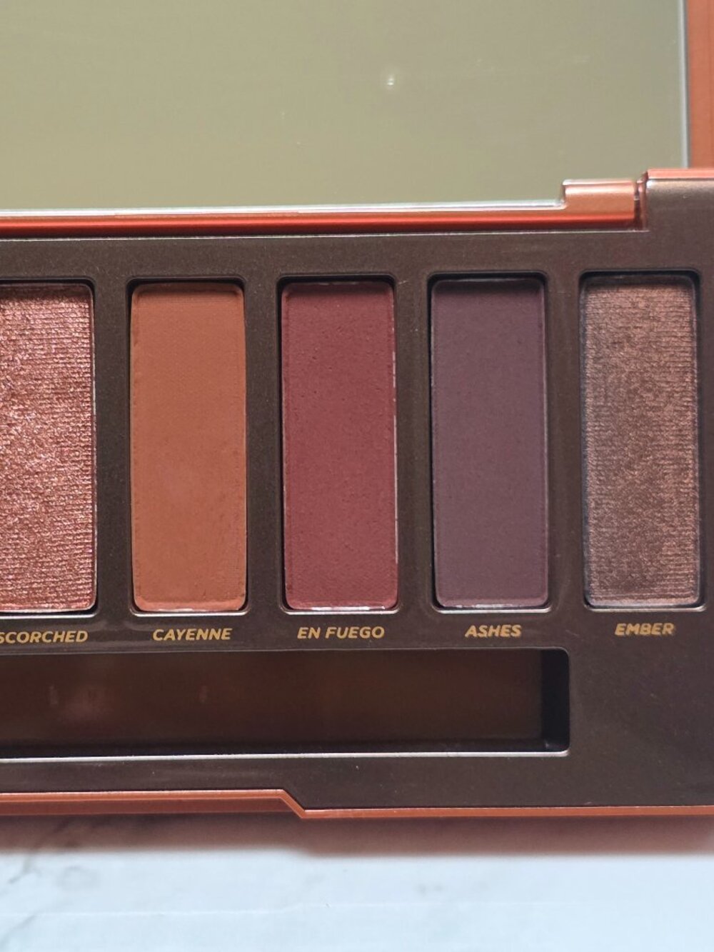 Urban Decay Naked HEAT EyeShadow Palette - Picture 4 of 7